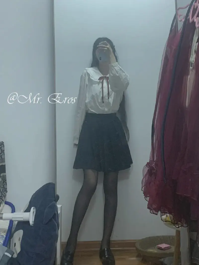 Featured image of post [原创][爱神Mr. Eros]千呼万唤始出来的21岁三坑少女第一季，匆忙的开始，却要走入你的心（附生活照）[32P]