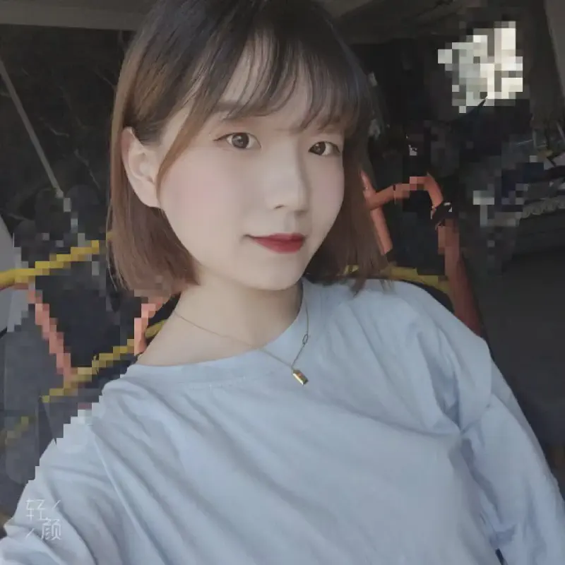 Featured image of post ［原创］上次的图床挂了，很多兄弟还要看，补发一次，还有些新的图，极致反差婊，露脸骚货［36P］