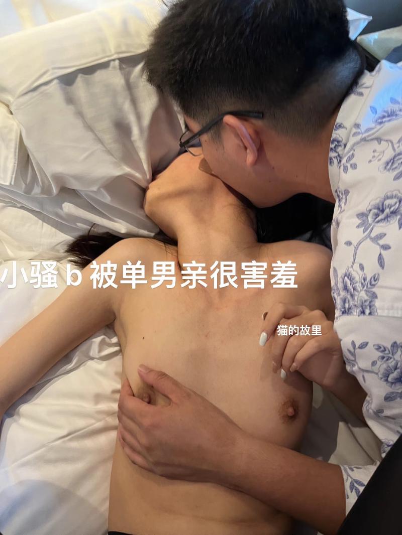 Featured image of post [原创]022黑丝反差瑜伽教练老婆三人行第一章[19P]